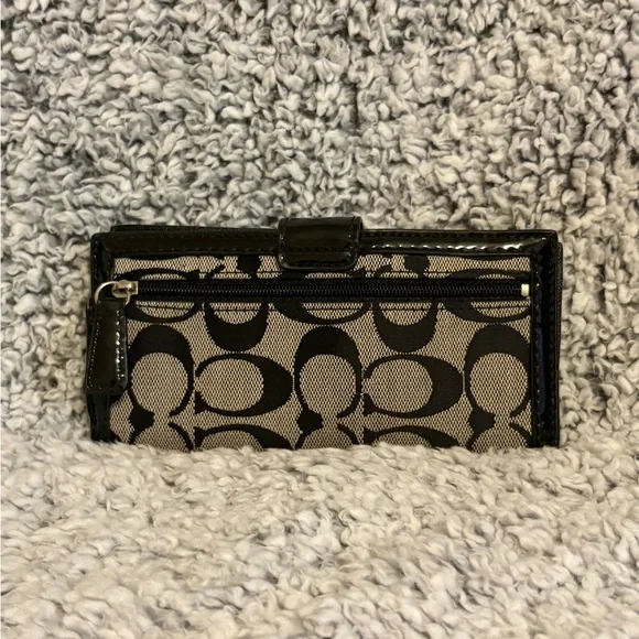 Coach Black Signature Turnlock wallet - Picture 3 of 5